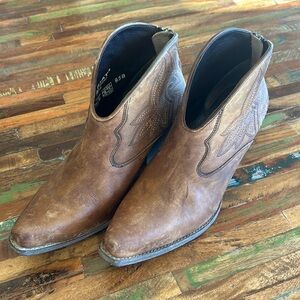 Ariat Booties LIKE NEW